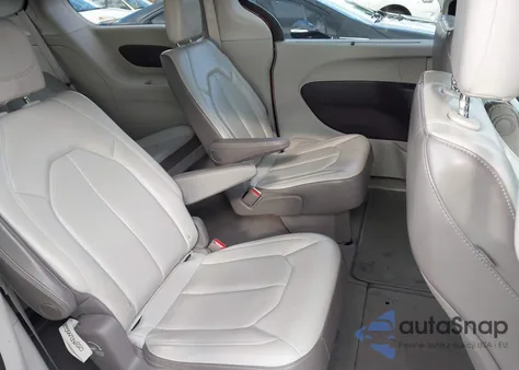 2020 Chrysler Voyager Lxi z USA, uszkodzony, nr VIN 2C4RC1DG6LR262594